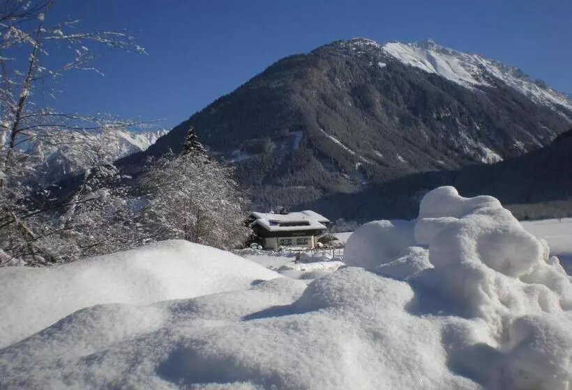 ペンション Gästehaus Scharler