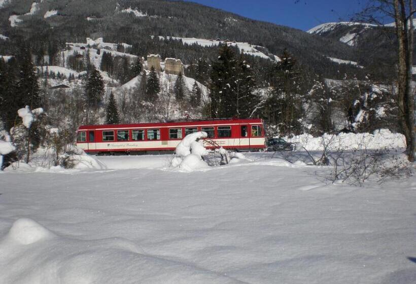 ペンション Gästehaus Scharler