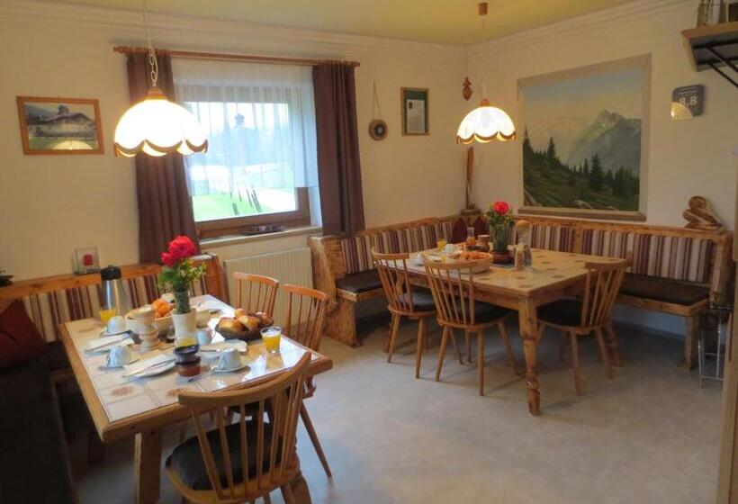 ペンション Gästehaus Scharler