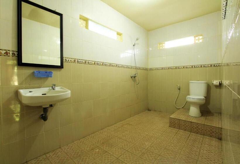 بنسيون Gusti Kaler House