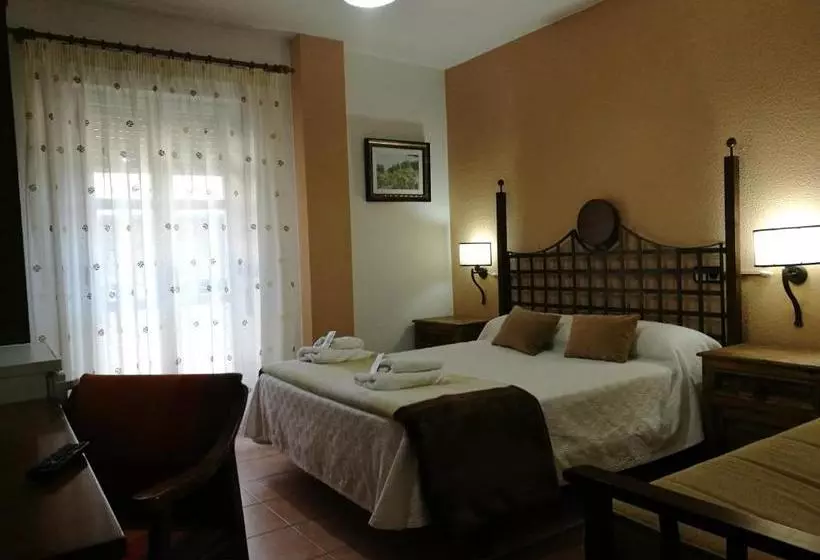 ペンション Hostal Turnat Béjar
