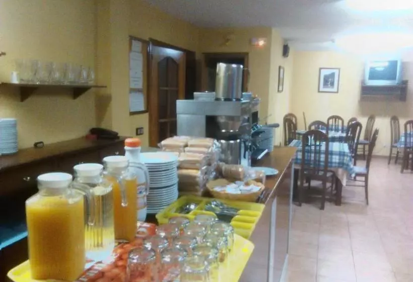 ペンション Hostal Turnat Béjar