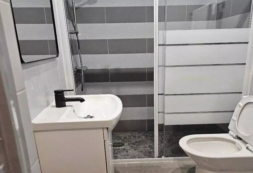 پانسیون Marinha Garden Inn   Al