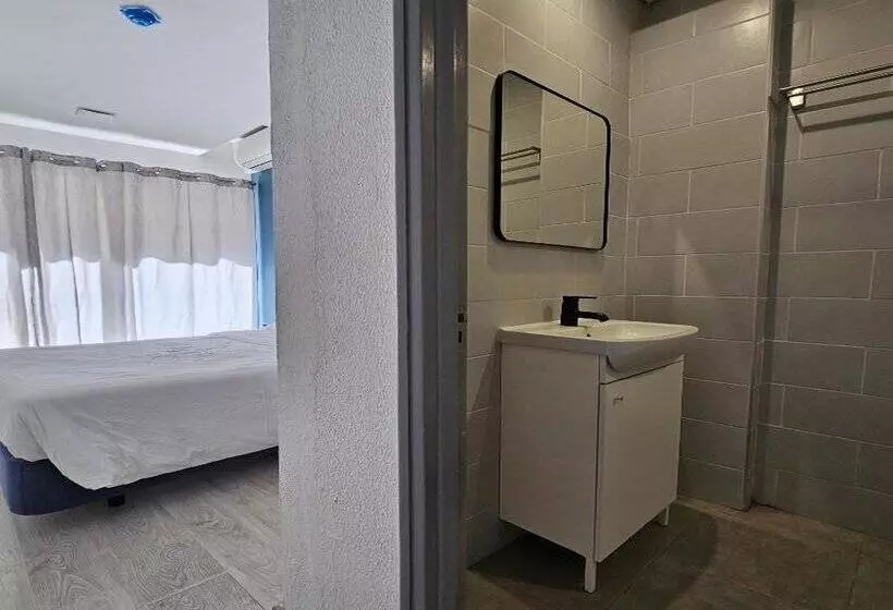 پانسیون Marinha Garden Inn   Al