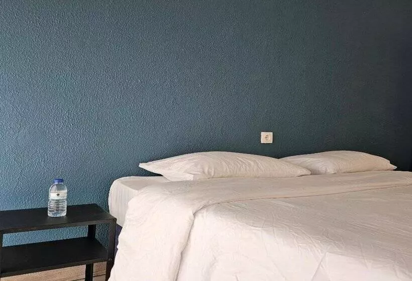 پانسیون Marinha Garden Inn   Al