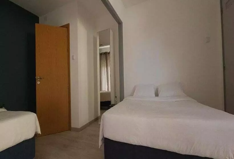 پانسیون Marinha Garden Inn   Al