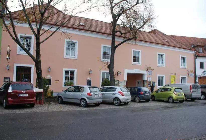 Retkeilymaja Gasthof Ludl