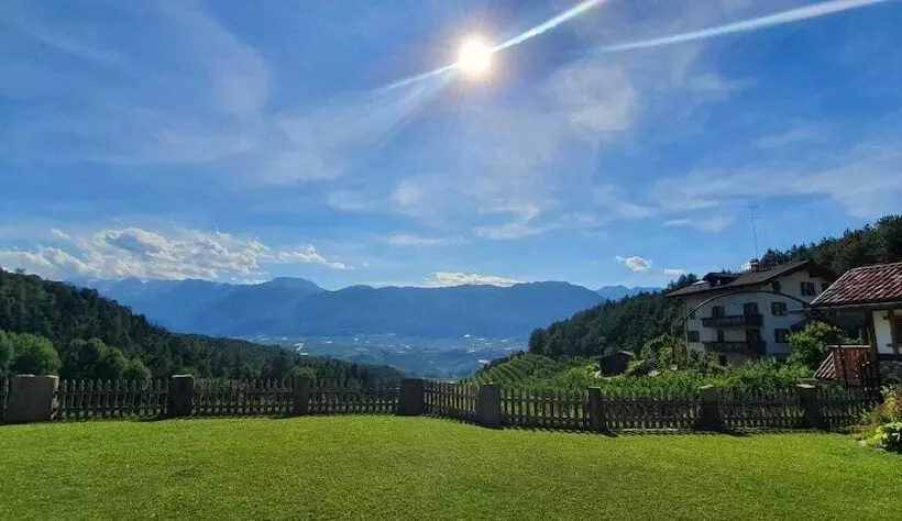 ホテル Agriturismo Alpenvidehof