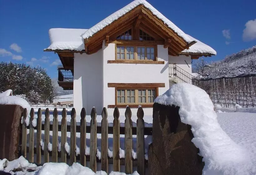 ホテル Agriturismo Alpenvidehof