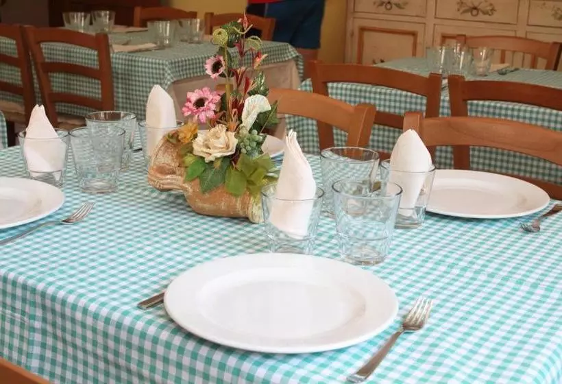 ホテル Azienda Agrituristica La Tenuta Del Falco