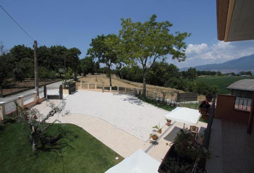 ホテル Azienda Agrituristica La Tenuta Del Falco