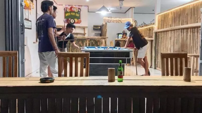 ペンション Amed Stop Inn Homestay, Rooftop Restaurant And Bar