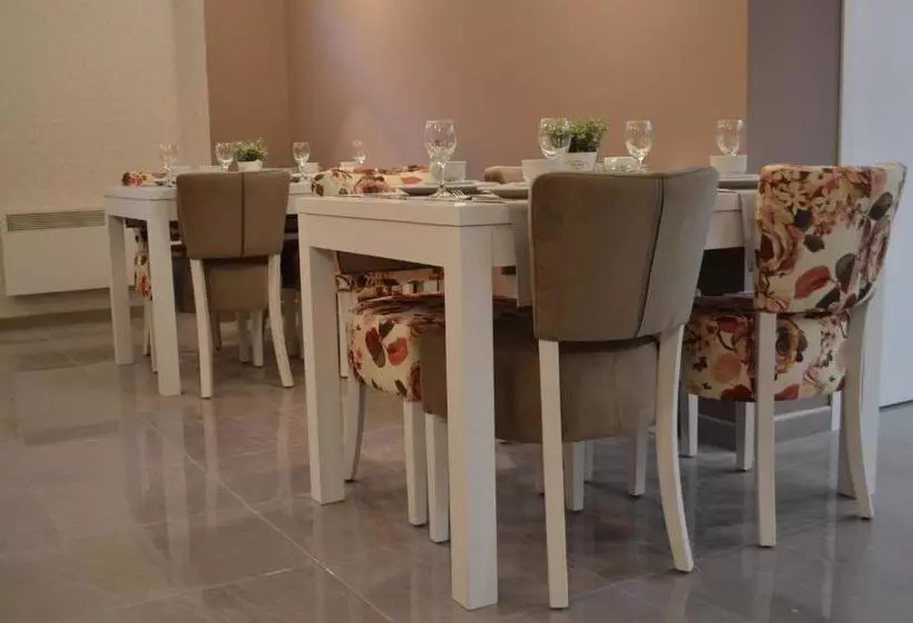 پانسیون Villa For You