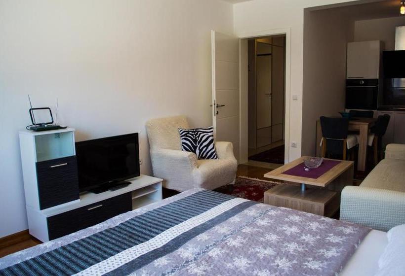 پانسیون Villa For You