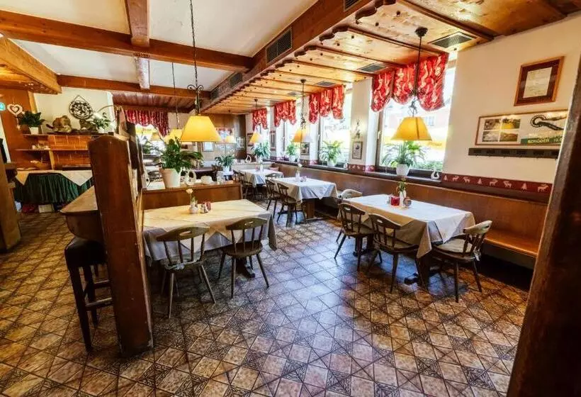 ユースホステル Landgasthof Zum Hammerschmied