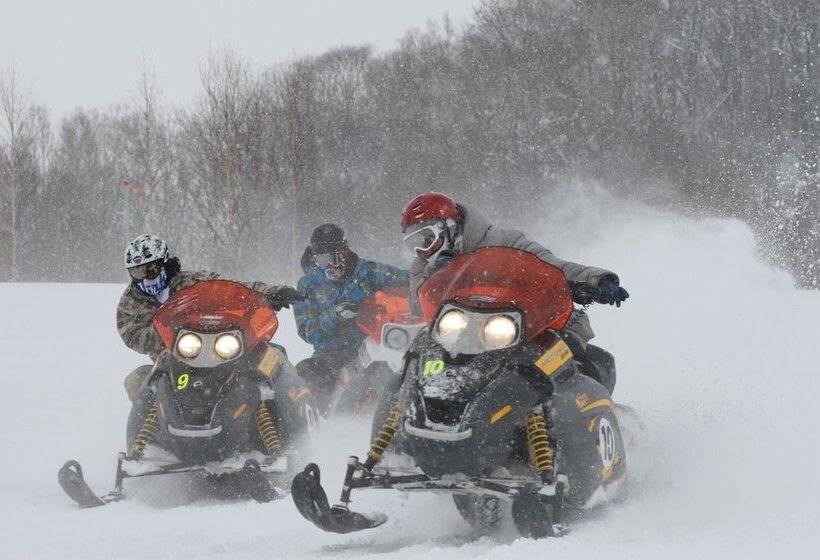 פנסיון Moiwa Lodge