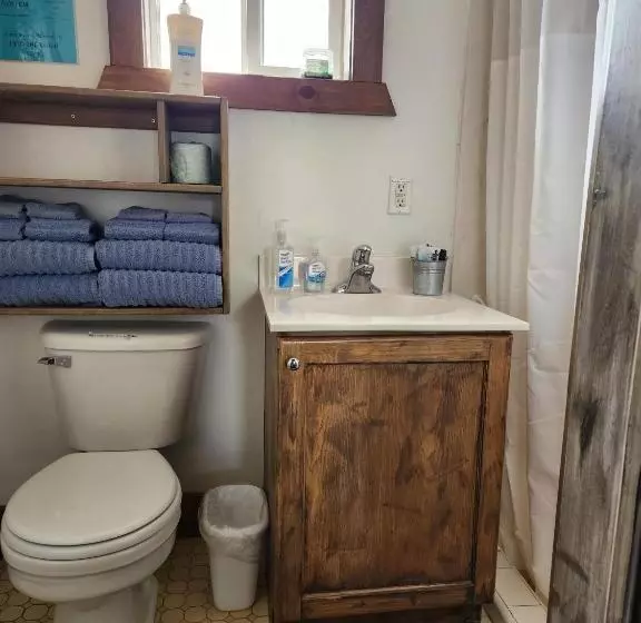 Retkeilymaja Cowboy Country Inn