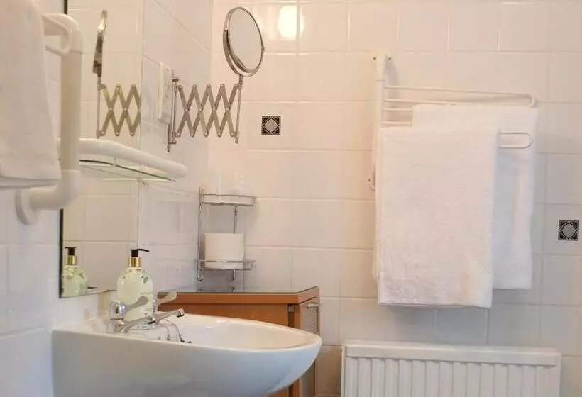 ベッドアンドブレックファースト The Well House