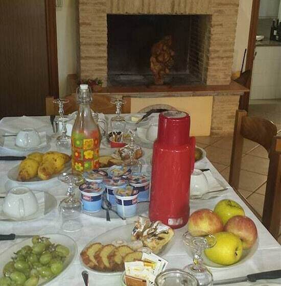 ホテル Agriturismo Fattoria Dell'uliveto