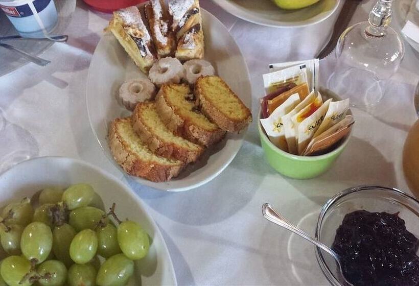 ホテル Agriturismo Fattoria Dell'uliveto