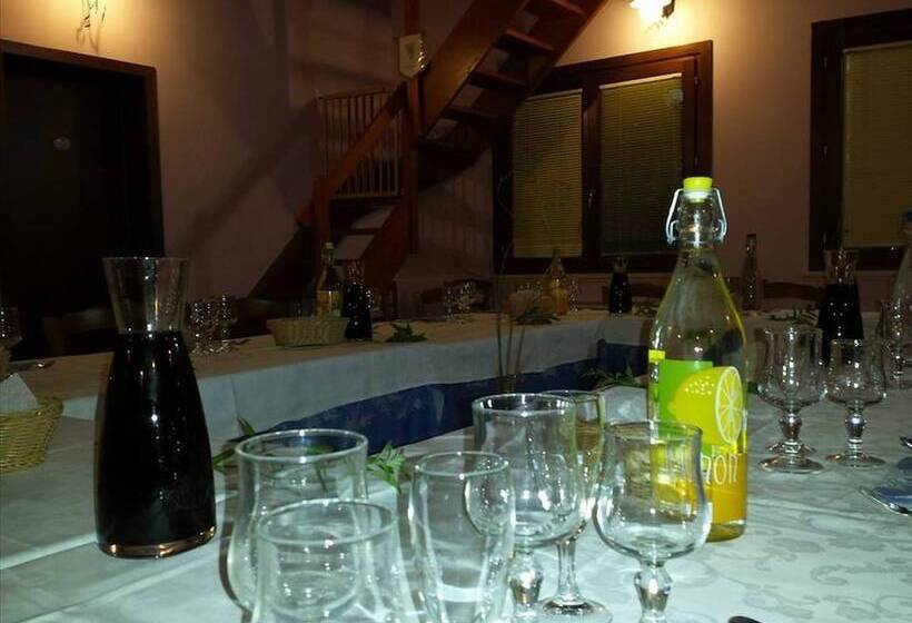 ホテル Agriturismo Fattoria Dell'uliveto