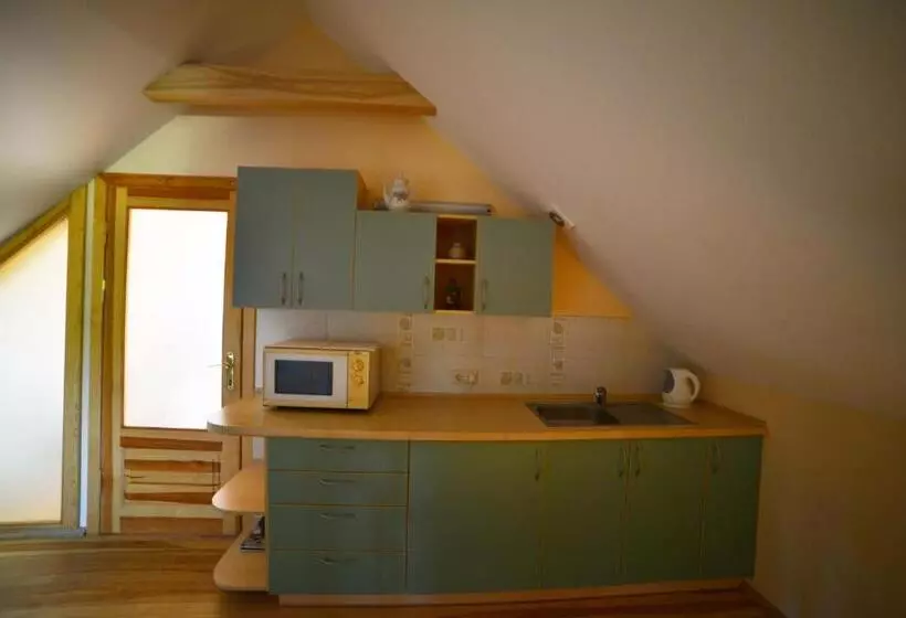 پانسیون Birutes Apartments