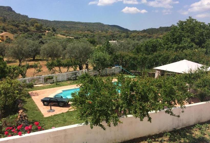 بنسيون Cerro Da Janela Hostel