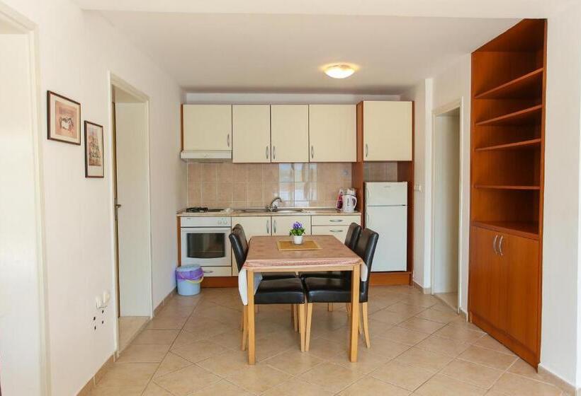 پانسیون Guesthouse Lamia