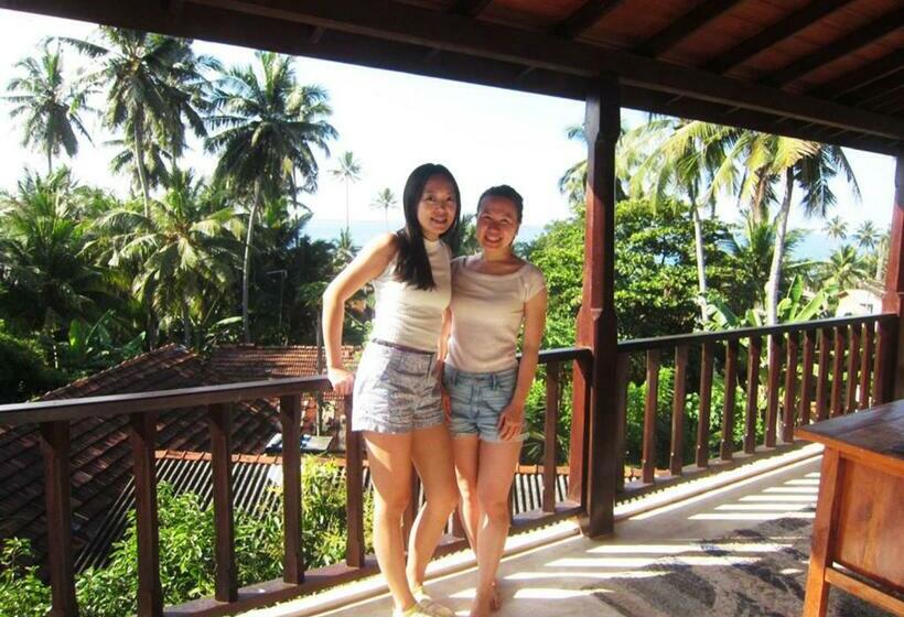 膳宿费 Lahiru Villa