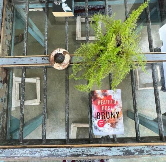 膳宿费 Lahiru Villa