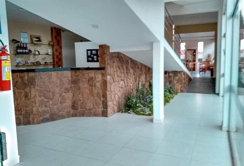 膳宿费 Pousada Alpes