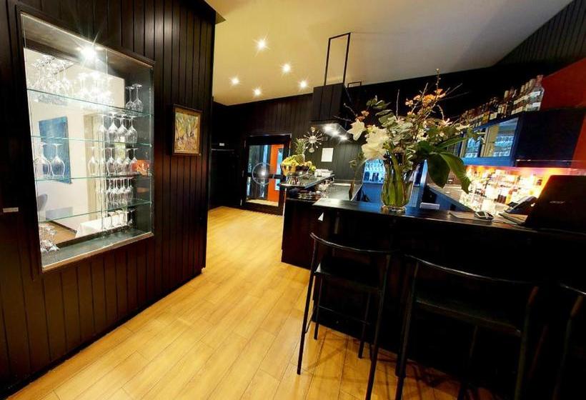 펜션 Restaurant & Logis Steuerndieb