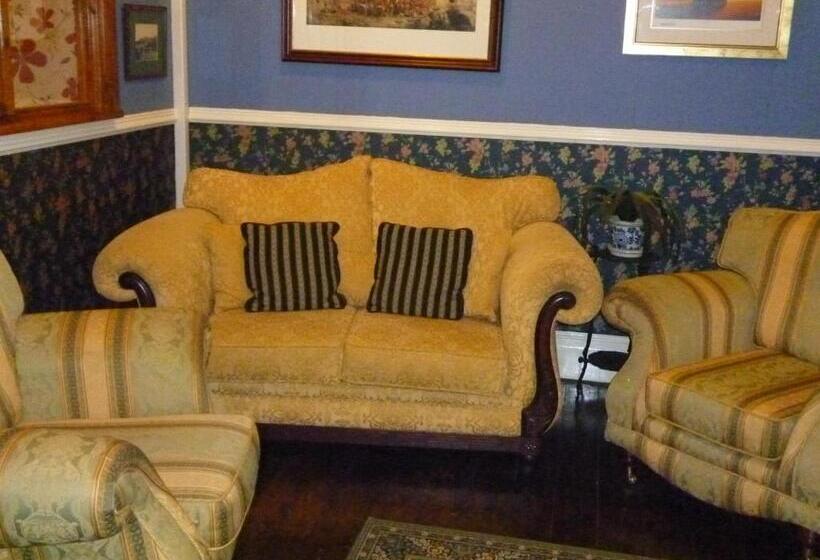 بنسيون Weybourne Guest House