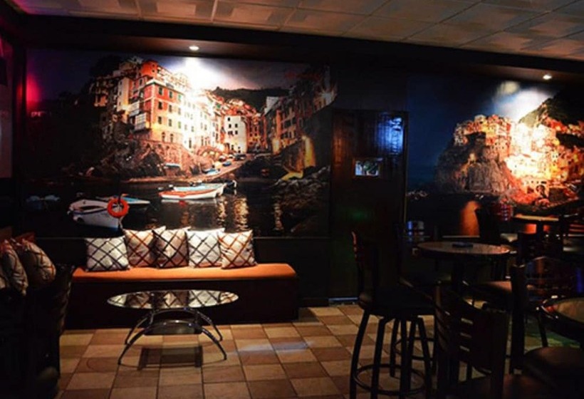 هاستل Arecibo Inn