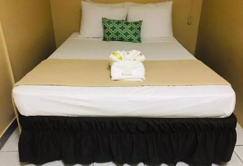 هاستل Arecibo Inn