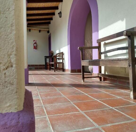 فندق صغير El Rancho De Manolo