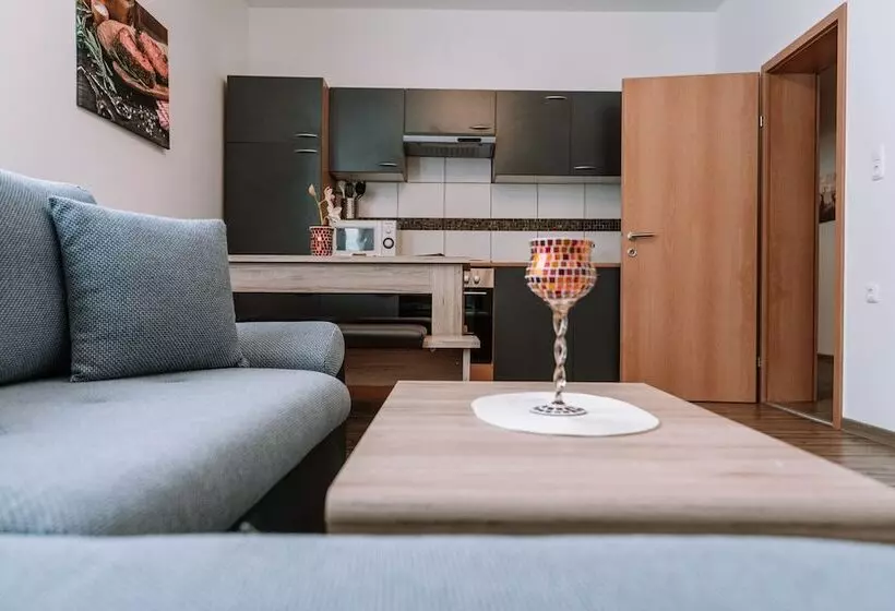 Retkeilymaja Pension Familie Gruber