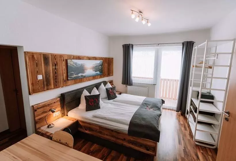 Retkeilymaja Pension Familie Gruber