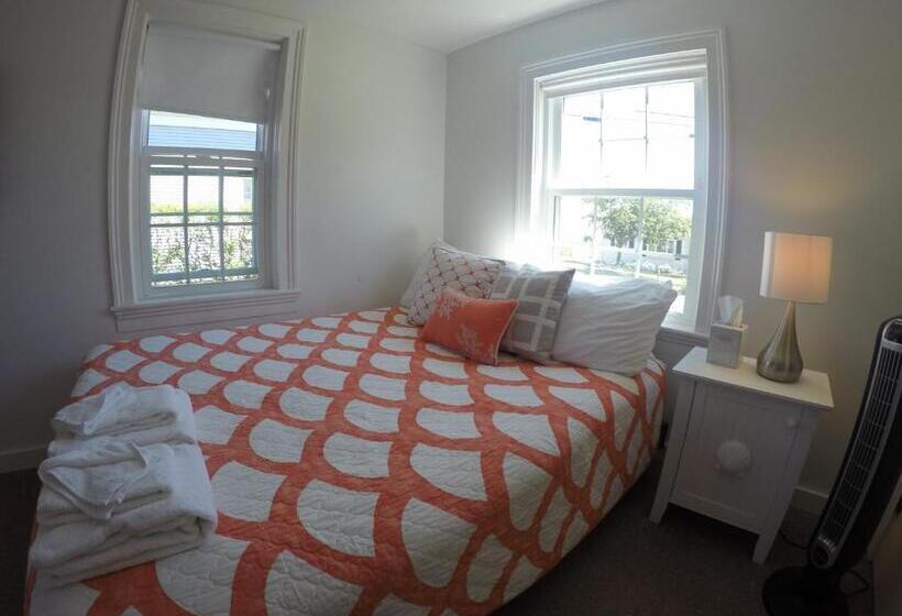 فندق صغير Surfside Inn Chatham