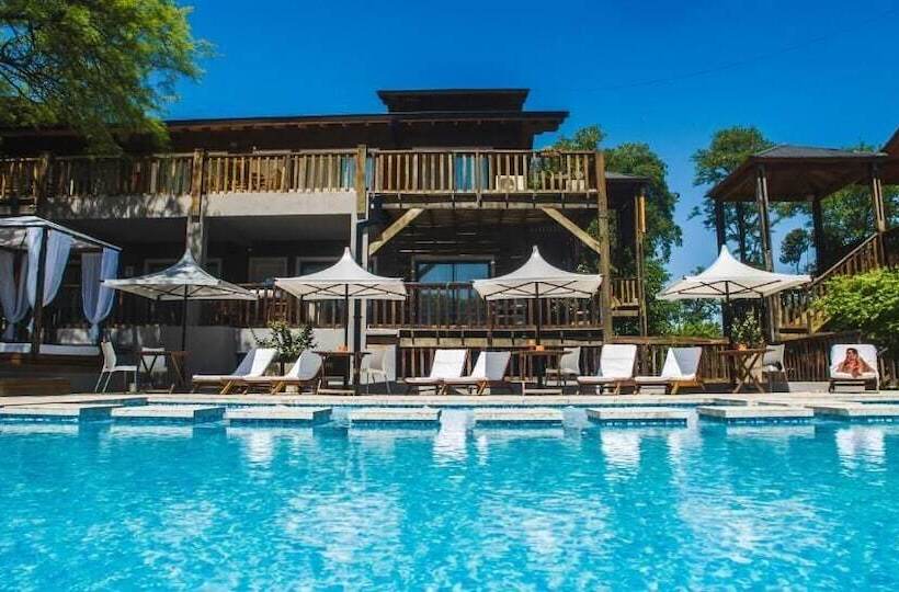 Blackstone Apart Boutique