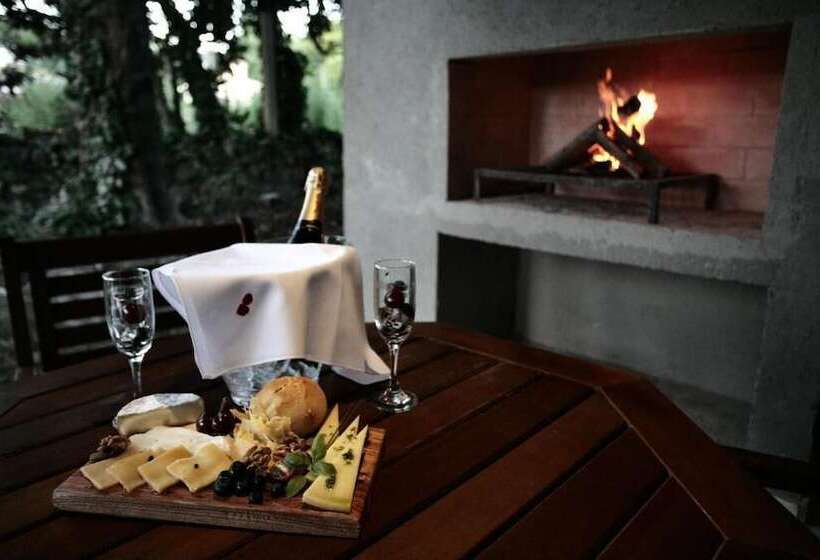 Blackstone Apart Boutique