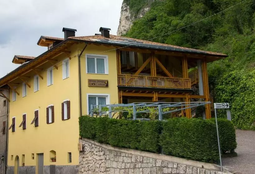 Majatalo Affittacamere La Ferrata