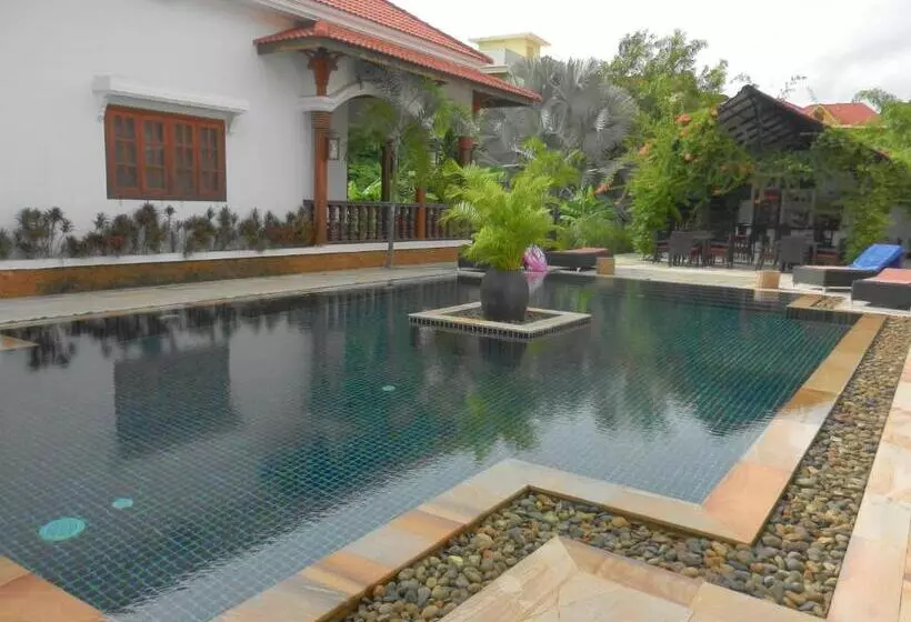 پانسیون Eureka Villas Siem Reap