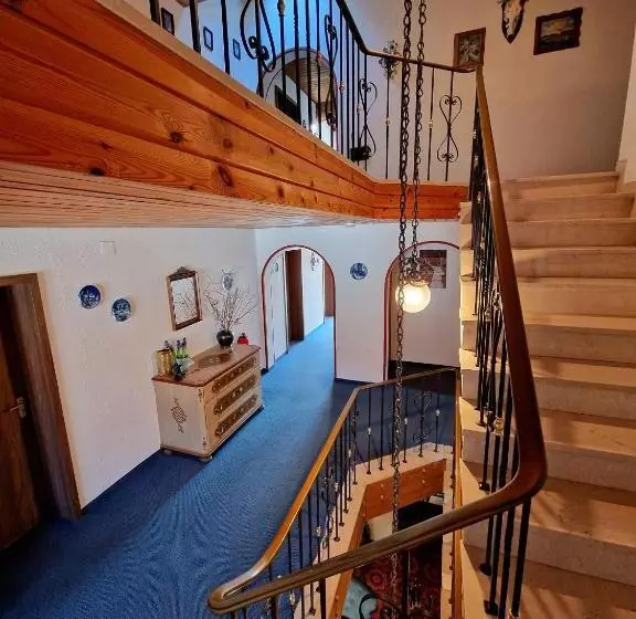 Majatalo Gästehaus Geist