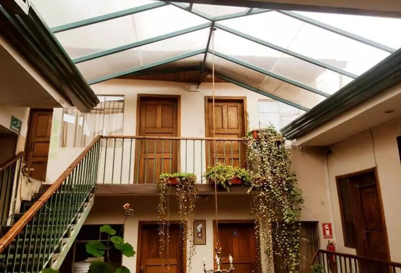 Majatalo Hostal La Merced