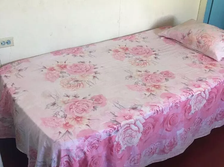 پانسیون Waikiki Guest House
