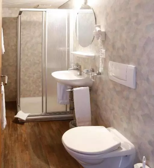 ユースホステル Landgasthof Schlüssel Alpnach