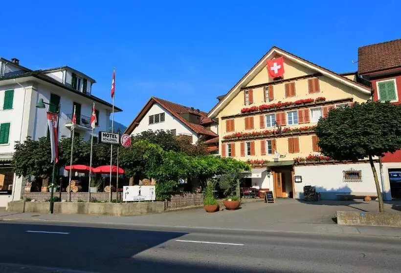 ユースホステル Landgasthof Schlüssel Alpnach