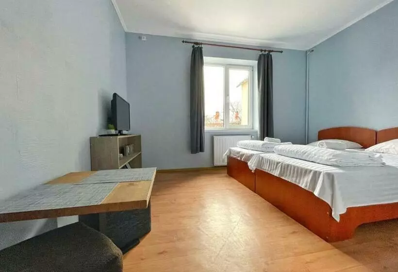 پانسیون Guest House Lviv