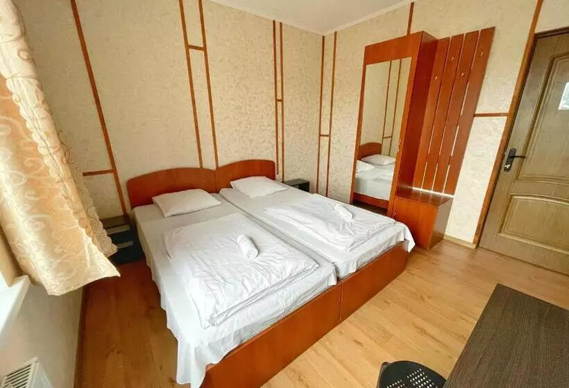 پانسیون Guest House Lviv
